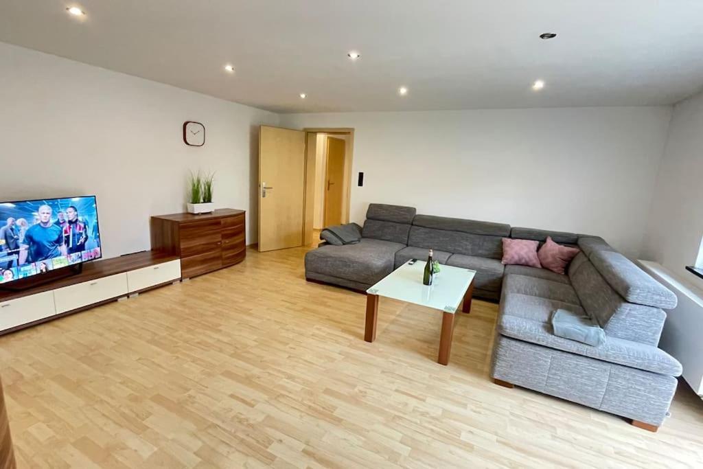 Shine Apartment Schwarzenfeld Bagian luar foto